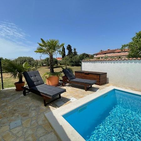 Holiday Home Bukovac Pula Exterior photo
