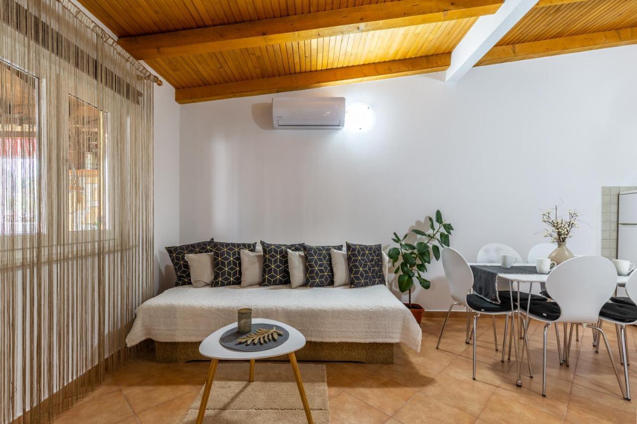 Holiday Home Bukovac Pula Exterior photo